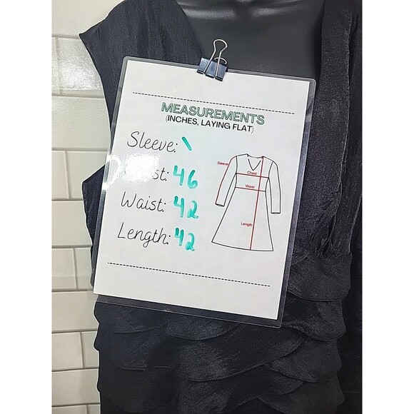 London Times Women's Sz 20W Dress V-Neck Tiered Cocktail Semi-formal Date Night - Picture 7 of 7